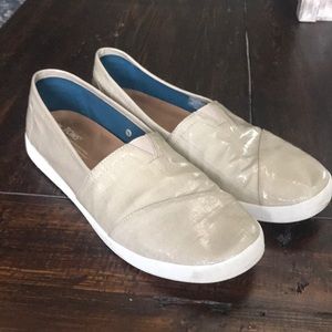 Toms water resistant loafers SZ 12W